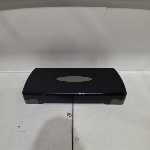 AMAZON BASICS ADJUSTABLE AEROBIC EXERCISE STEP PLATFORM - GREEN/BLACK image 2
