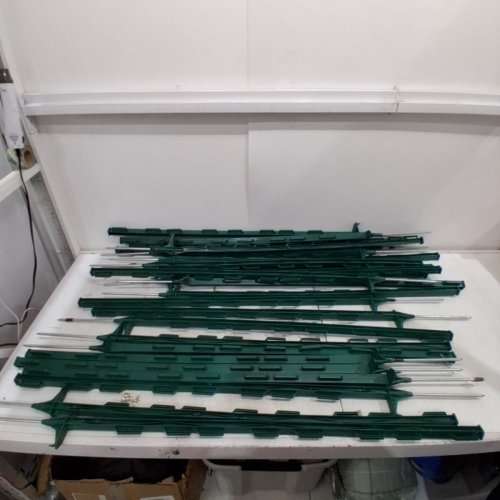 25PK STEP IN FENCE POSTS FOR WIRE FENCING OR ELECTRIC FENCE - 48" - GREEN image 2