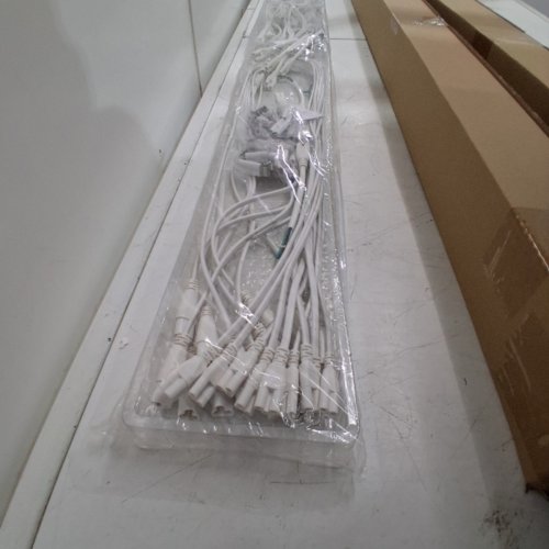 12PK BARRINA LED T5 INTEGRATED SINGLE FIXTURE UTILITY SHOP LIGHT WITH ELECTRIC WITH BUILT-IN ON/OFF SWITCH - 4FT - 6500K - 20W - WHITE image 3