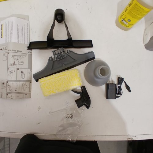KÄRCHER WV1 PLUS D500 2-IN-1 ELECTRIC WINDOW VACUUM SQUEEGEE - YELLOW / WHITE image 4