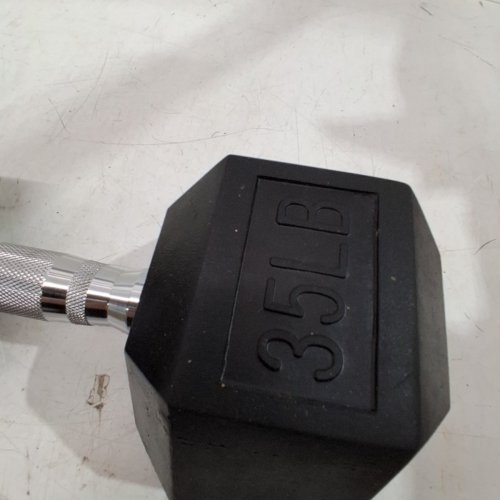 AMAZONBASICS RUBBER ENCASED HEX DUMBBELL WITH TEXTURED WIDE GRIP - 35LB image 3
