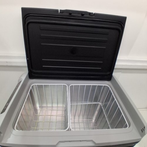EUHOMY PORTABLE CAR FRIDGE FREEZER WITH INDEPENDENT TEMPERATURE CONTROL AND LED DIGITAL DISPLAY - 50L - 12/24V DC - BLACK/GREY - (MODEL:CF003-50BL-CAEH) image 5