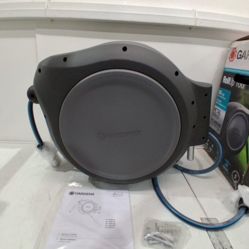 GARDENA ROLLUP WALL MOUNTED RETRACTABLE GARDEN HOSE REEL - 100FT - 1/2" HOSE DIAMETER - GRAY/BLUE - (MODEL: 20505-80) image 2