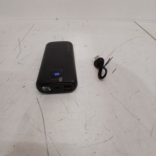 LOVELEDI POWER BANK PORTABLE CHARGER - 40000MAH, QC 4.0 AND PD 30W QUICK CHARGE - BLACK (MODEL: P58D) image 4