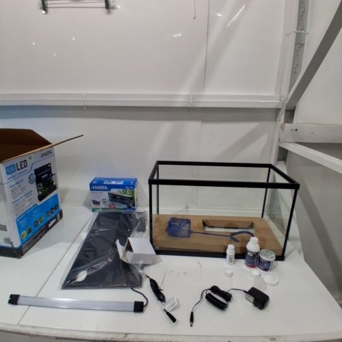 MARINA 10 GALLON LED AQUARIUM KIT - CLEAR (MODEL: 15256) image 3