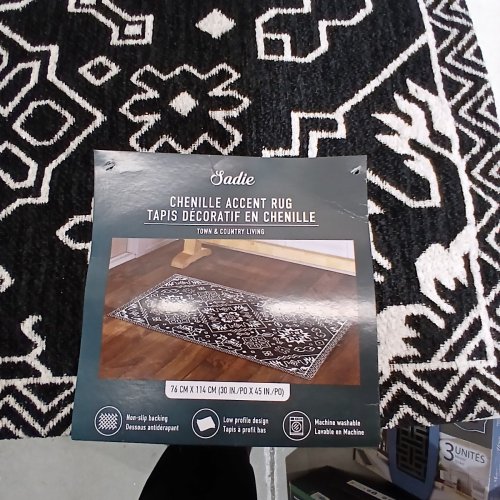 SADIE ACCENT NON-SLIP MAT -45" X 30" - BLACK/CREAM (MODEL:1992776) image 3