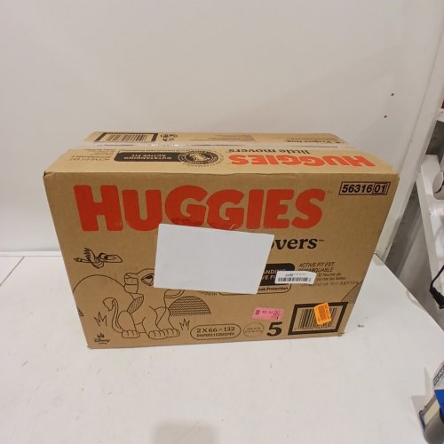 132PK HUGGIES® LITTLE MOVERS DIAPERS - SIZE 5 image 3