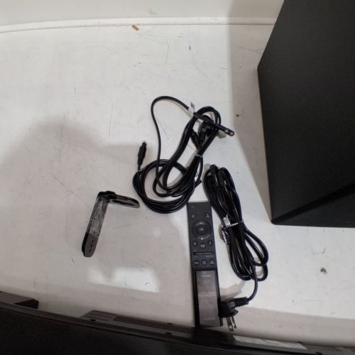SAMSUNG 2.1CH SOUNDBAR W/DOLBY DIGITAL 5.1 AND WIRELESS SUBWOOFER - BLACK (MODEL: HW-B550F) image 3