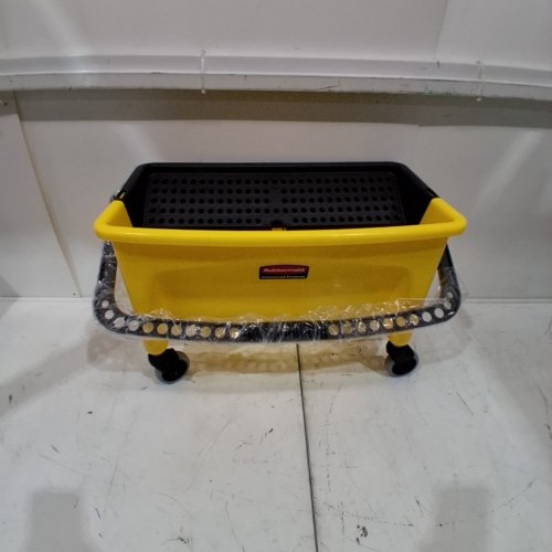 RUBBERMAID COMMERCIAL HYGEN PRESS WRING BUCKET FOR MICROFIBER FLAT MOPS - YELLOW/BLACK (MODEL: Q900-88) image 2