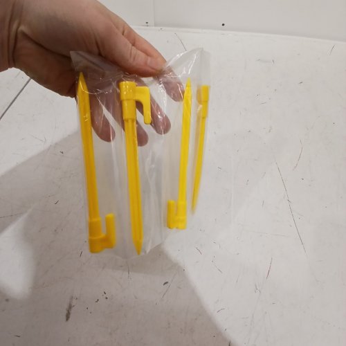 4 TENT STAKES - 5" - YELLOW image 3