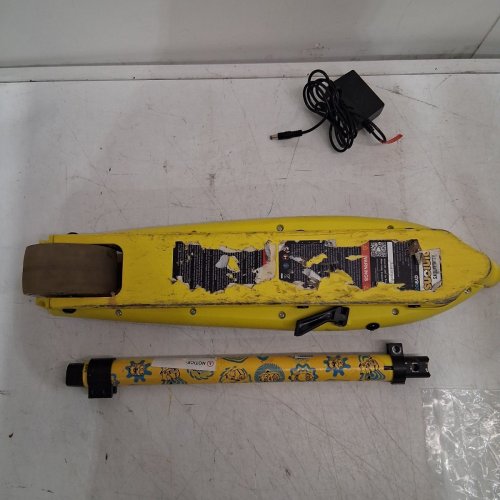 KID'S GYROOR ELECTRIC SCOOTER WITH LED LIGHTS - 5MPH - 110 LBS CAP - MINIONS YELLOW (MODEL: KS2) image 7