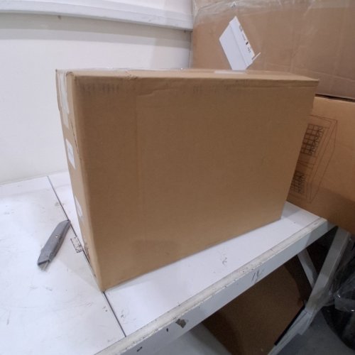 STAINLESS STEEL CAT LITTER BOX WITH CREAM LID AND SCOOP - CREAM / BLACK image 4