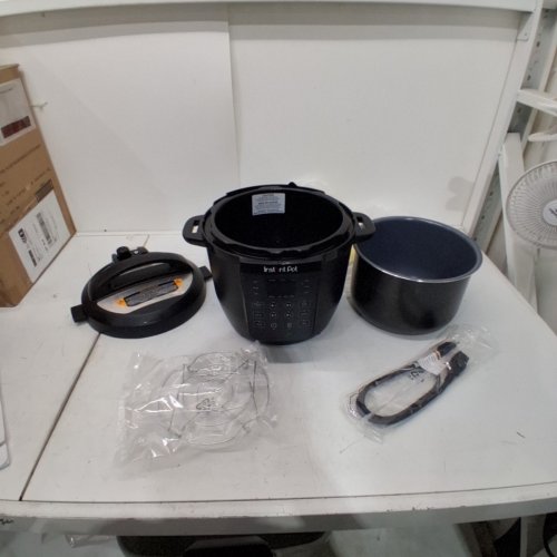 INSTANT POT RIO 7-IN-1 ELECTRIC MULTI-COOKER - 6QT - BLACK (MODEL: DUPC601BK) image 3