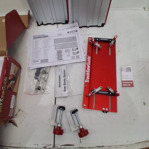 MILESCRAFT TRACKSAWGUIDE KIT - UNIVERSAL FOR 7-1/4" CIRCULAR SAWS - SILVER/RED (MODEL: 1409) image 4