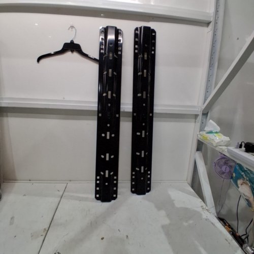 CURT UNIVERSAL 5TH WHEEL BASE RAILS 25K - GLOSS BLACK (MODEL: 16104) image 2