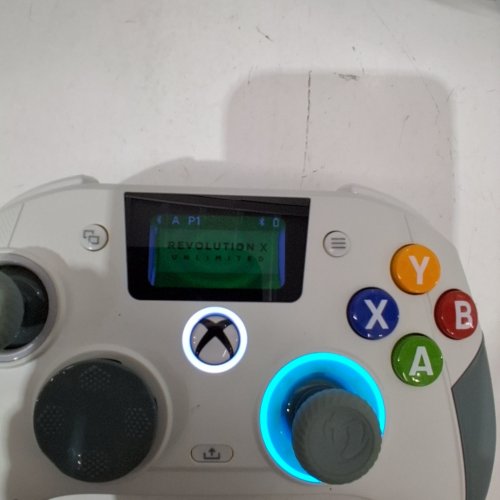RIG NACON REVOLUTION X UNLIMITED ANNIVERSAY EDITION CONTROLLER FOR XBOX & PC WITH LCD SCREEN AND CHARGING STATION - GREY / WHITE (MODEL: NC7293-10/25) image 4