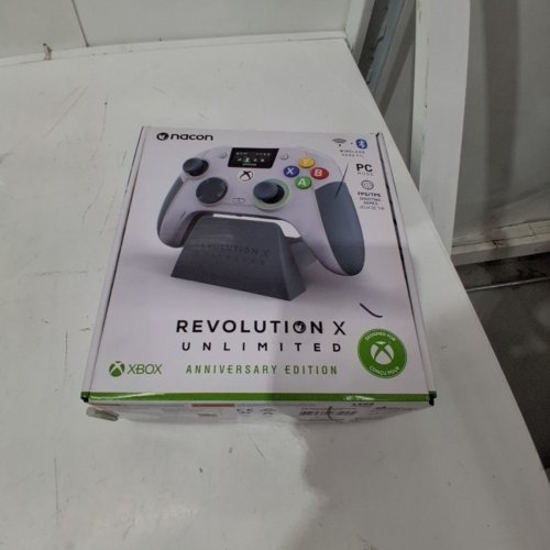 RIG NACON REVOLUTION X UNLIMITED ANNIVERSAY EDITION CONTROLLER FOR XBOX & PC WITH LCD SCREEN AND CHARGING STATION - GREY / WHITE (MODEL: NC7293-10/25) image 6