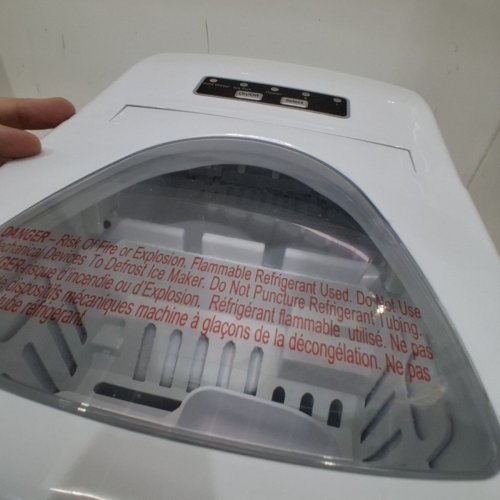 FRIGIDAIRE COMPACT ICE MAKER MACHINE - MAKES 26LBS/DAY - SILVER (MODEL: EFIC108-SILVER) image 3
