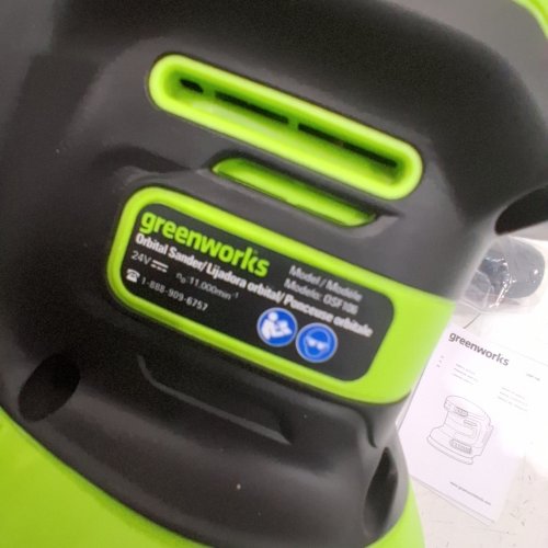 GREENWORKS CORDLESS ORBITAL SANDER WITH VARIOUS SPEEDS *TOOL ONLY* - 24 V - GREEN AND BLACK (MODEL OSF106) image 3