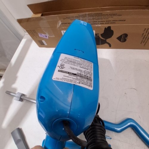 BISSELL FEATHERWEIGHT 3-IN-1 LIGHTWEIGHT CORDED STICK/HANDHELD VACUUM - BLUE (MODEL: 2033V) image 4