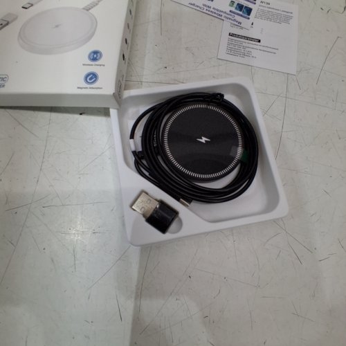 BENFEI 2-IN-1 MAGENETIC WIRELESS CHARGER USB-A / USB-C - 15W OUTPUT - BLACK - (MODEL: CW130) image 2