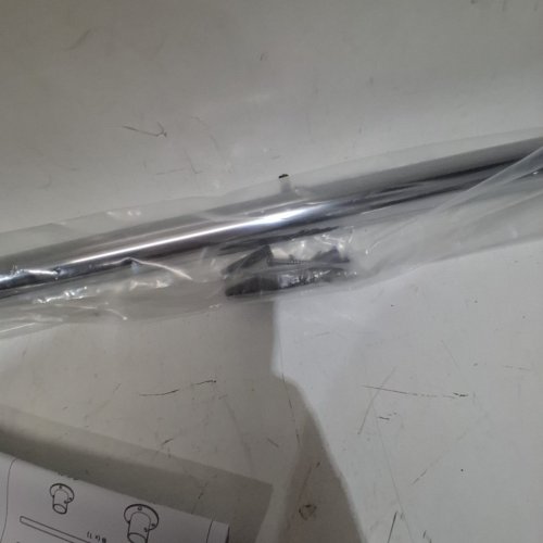 AMAZON BASICS ADJUSTABLE LENGTH CLOTHES HANGING ROD - 48" - 72" - CHROME (MODEL:B0DK6JSC9M) image 3