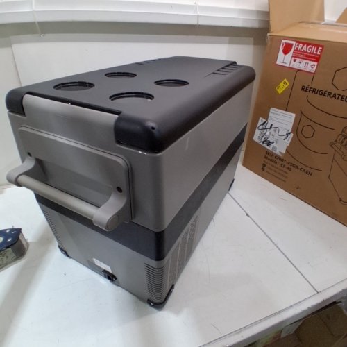EUHOMY ELECTRIC COOLER CAR REFRIGERATOR WITH BLUETOOTH APP CONTROL - 12V/24V DC - 47QT - BLACK/GREY - (MODEL: CF-45)) image 6