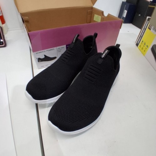 WOMEN'S SKECHERS MEMORY FOAM SLIP-ON SHOES - SIZE 8 - BLACK (MODEL: 12837-BKW) image 3