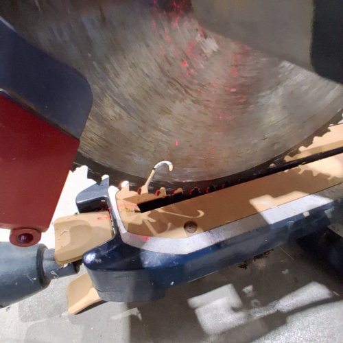 KING CANADA 10" SLIDING COMPOUND MITER SAW WITH TWIN LASER PRECISION AID - 5200 RPM, 15AMP 120V - GREY (MODEL: 8380NS) image 2