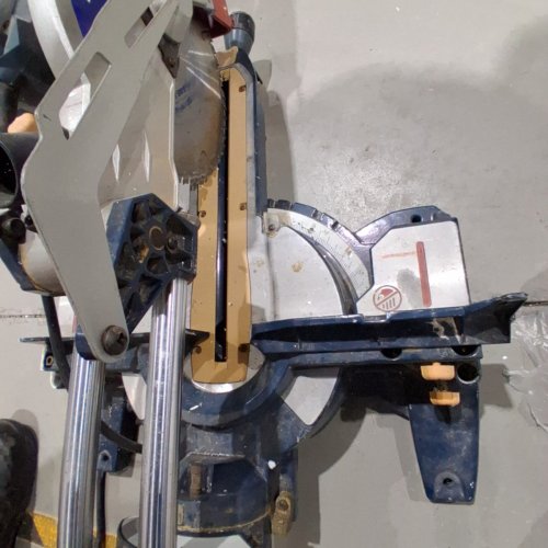 KING CANADA 10" SLIDING COMPOUND MITER SAW WITH TWIN LASER PRECISION AID - 5200 RPM, 15AMP 120V - GREY (MODEL: 8380NS) image 5