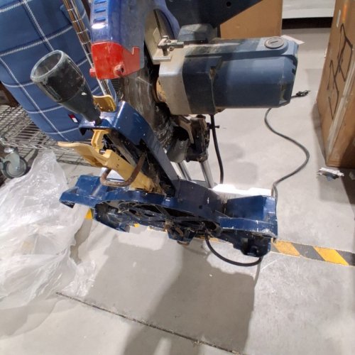 KING CANADA 10" SLIDING COMPOUND MITER SAW WITH TWIN LASER PRECISION AID - 5200 RPM, 15AMP 120V - GREY (MODEL: 8380NS) image 6