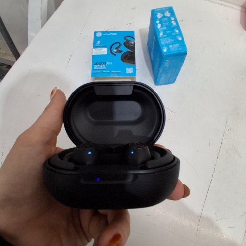 JLABS JBUDS AIR SPORT TRUE WIRELESS BLUETOOTH SWEAT RESISTANCE 5.0 CONNECTION EAR BUDS - BLACK (MODEL: ‎EBJBUDSAIRSPRTRBLK82) image 2