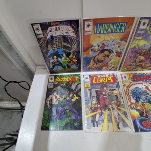 10 ASSTD VALIANT COMIC BOOKS - VARIOUS AUTHORS image 3