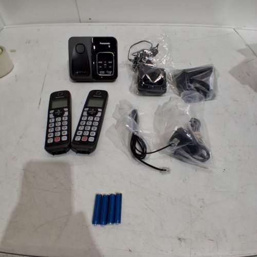 2PC PANASONIC CORDLESS HOME PHONE SYSTEM - BLACK (MODEL: KX-TGD830) image 2