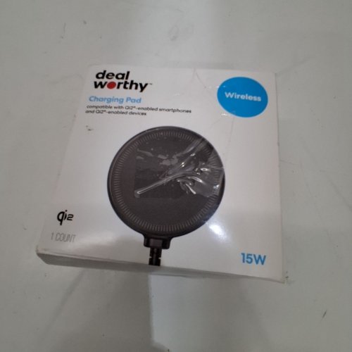 DEALWORTHY QI2 MAGNETIC WIRELESS CHARGING PAD - 15W - BLACK image 4