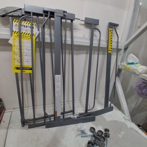 REGALO EASY STEP 49" EXTRA WIDE BABY GATE - 30"X49" - PLATINUM (MODEL: 1164 EP DS) image 2