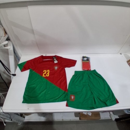 3PC PORTUGAL SOCCER UNIFORM SET - JIAO FELIX #23 - SMALL - RED/GREEN image 2