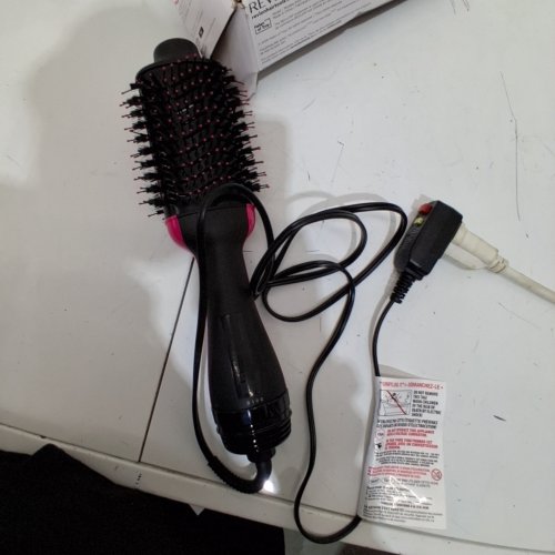 REVLON ONE-STEP HAIR DRYER & VOLUMIZER HOT AIR BRUSH, BLACK image 2