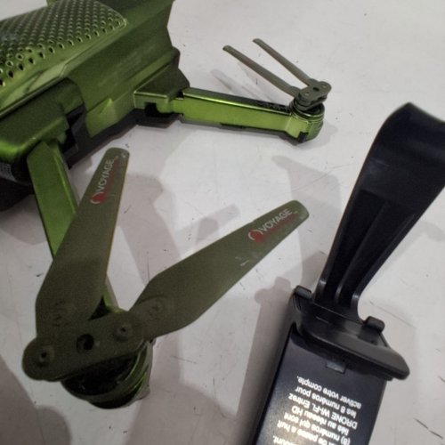 VOYAGE AERONAUTICS DRONE WITH VIDEO STREAMING - 300FT TRANSMISSION - GREEN (MODEL: VA-2320) image 3