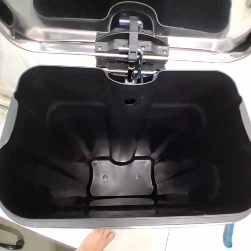 TRASH CAN WITH SOFT-CLOSE FOOT PEDAL - 20 L - STAINLESS STEAL image 4