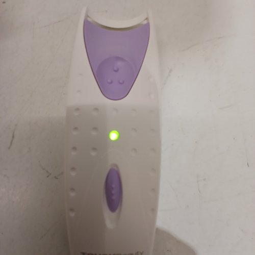 TOUCHBEAUTY HEATED EYELASH CURLER - WHITE / PURPLE (MODEL: TB-2003B) image 2