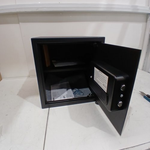 AMAZON BASICS STEEL HOME SECURITY ELECTRONIC SAFE WITH PROGRAMMABLE KEYPAD LOCK AND 2 KEYS - 1.2CUBIC FEET - BLACK - (MODEL:‎36SAM) image 4
