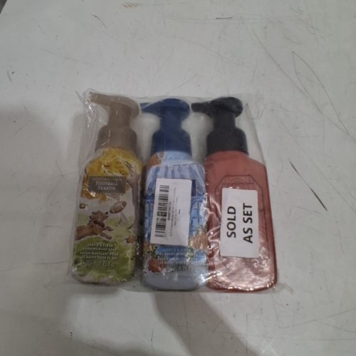 3 ASSORTED BATH & BODY WORKS GENTLE FOAMING HAND SOAP - FOOTBALL SEASON, FRESH FALL MORNING & CHASING DAYDREAMS - 259 ML EACH image 3