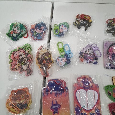 16PK ASSORTED ANIME KEYCHAINS - MULTICOLOR image 3