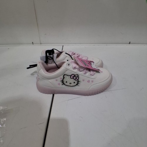 GIRLS HELLO KITTY LACE-UP SNEAKERS - SIZE 2 - WHITE / PINK (STYLE: 62HELLOKITTYM26) image 6