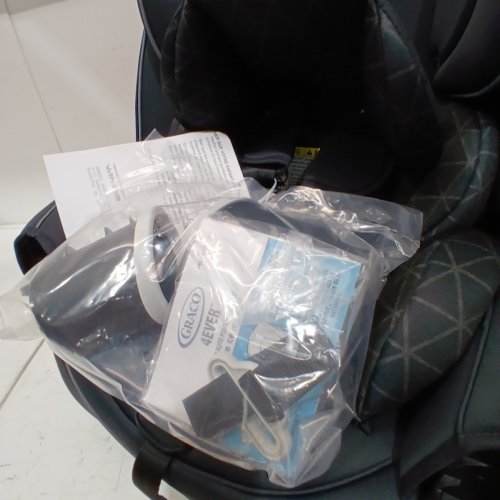 GRACO 4EVER 4-IN-1 CONVERTIBLE FROM INFANT TO TODDLER CAR SEAT (1.8-18 KG), WASHABLE SEAT COVER - DREW STYLE / GREY BLACK (MODEL: 2168323) image 4