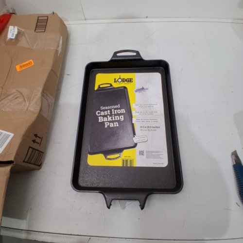 LODGE CAST IRON BAKING PAN - 15.5" X 10.5" - BLACK (MODEL: BW15BP) image 2