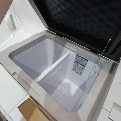 EUHOMY CAR ELECTRIC REFRIGERATOR COOLER WITH APP CONTROL - 30L- 12V - BLACK/GREY (MODEL: J30) image 4