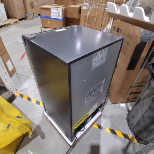 UPSTREAMAN COMPACT REFRIGERATOR - 3 CU.FT - BLACK (MODEL: CR32-G) image 7