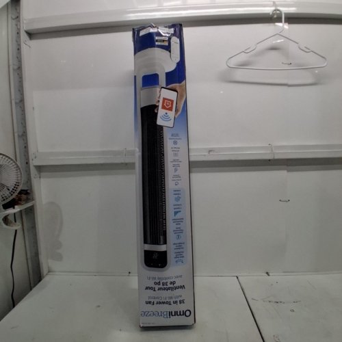 SEVILLE CLASSICS ULTRASLIMLINE INDOOR OSCILLATING TOWER FAN WITH REMOTE CONTROL- 40" - BLACK/GERY image 7
